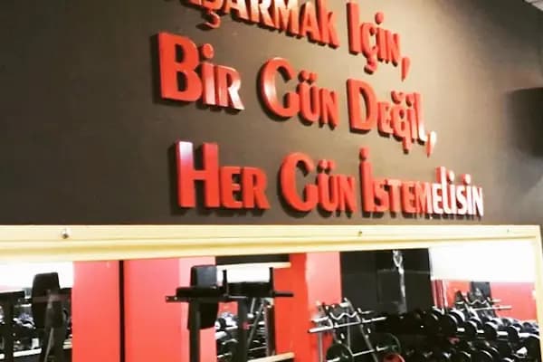 Genç Türk Sağlikli Yaşam ve Spor Merkezi - Spor salonu - İzmir Bayındır