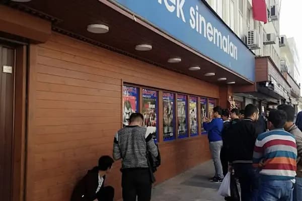 Emek Sineması - Sinema Salonu - Şanlıurfa Ceylanpınar