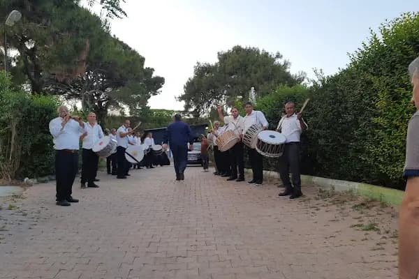 Güzelyurt Mahalle Parkı - Park - Antalya Aksu