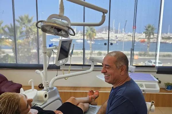 Bodrum Diş Hekimi Ferhat Koç - Diş Kliniği - Muğla Dalaman