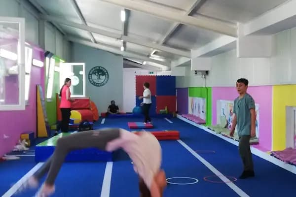 Çınar Atletik Spor Kulübü - Spor Okulu - İstanbul Avcılar