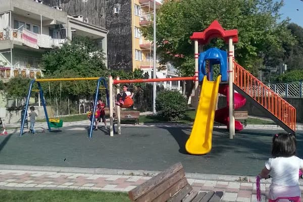 Ali Kemal Sunal Parkı - Park - İzmir Buca