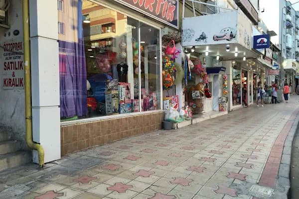Oyuncak dünyası - Oyuncak mağazası - İzmir Aliağa