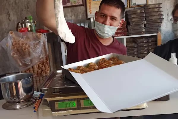 Kardelen patiseriee &amp; cafe - Pastane - Aydın Efeler