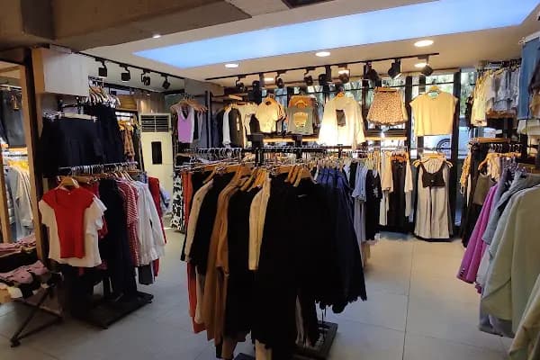 FASHIONİZMİR - Giyim mağazası - İzmir Konak