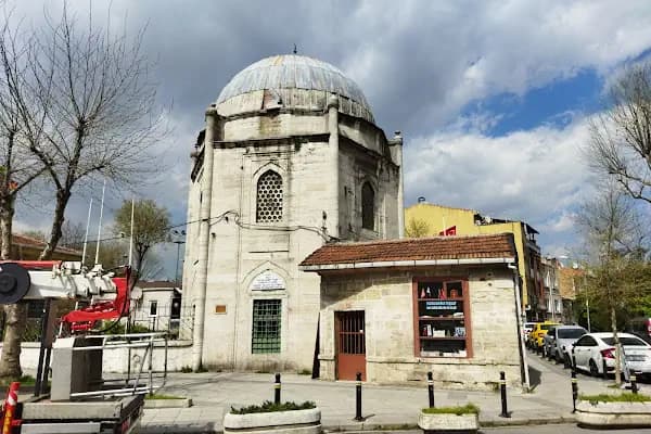 Gazi (Kara) Ahmet Paşa Türbesi - Cami - İstanbul Fatih