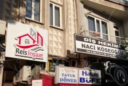 Diş Hekimi Naci Köseoğlu