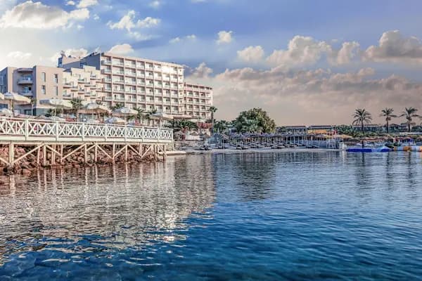 Design Plus Seya Beach Hotel - Otel - İzmir Balçova
