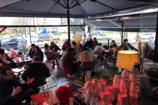 Floi Coffee - Kafe - İstanbul Kadıköy