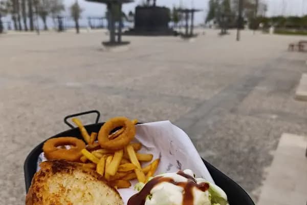 FeastStop - Fast food lokantası - Antalya Finike