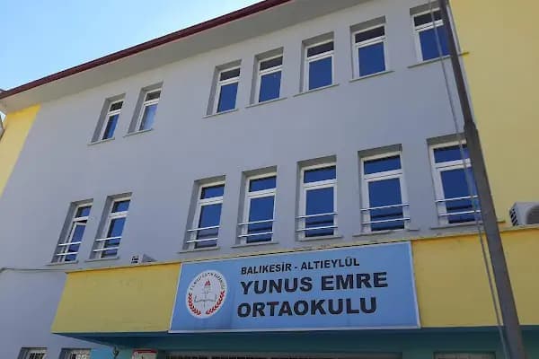 Yunus Emre Ortaokulu - Okul - Balıkesir Altıeylül