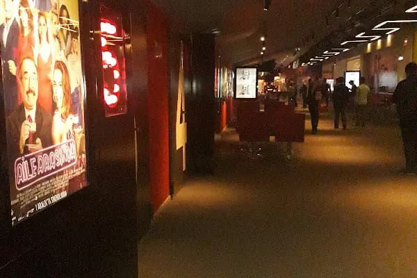 Paribu Cineverse Forum Trabzon - Sinema Salonu - Trabzon Ortahisar