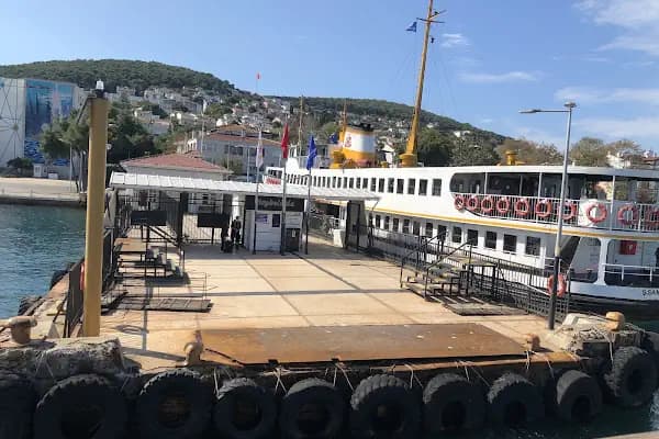 İdo Heybeliada Deniz Otobüsü İskelesi - Feribot İşletmesi - İstanbul Adalar