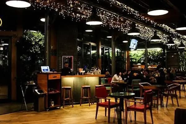 Hayal Kahvesi - Kafe - Kocaeli Başiskele