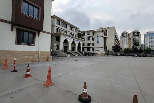 İstanbul Ataşehir Kız Anadolu İmam Hatip Lisesi - Okul - İstanbul Ataşehir