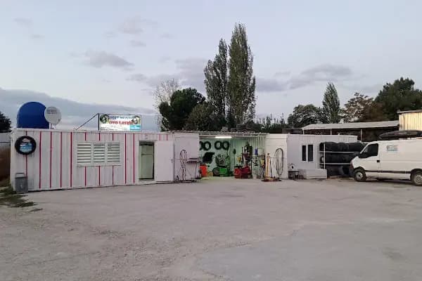 Dört Mevsim Oto Lastik - Bursa Nöbetçi Lastikçi 7/24 Mobil Yol Yardım Lastik ve Oto Çekici hizmeti - Lastik Tamircisi - Bursa Nilüfer