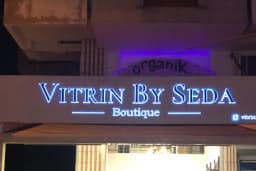 Vitrin by seda