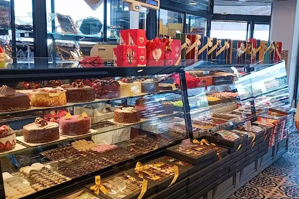 Merhaba Pastaneleri Merkez Fabrika - Pastane - İstanbul Küçükçekmece