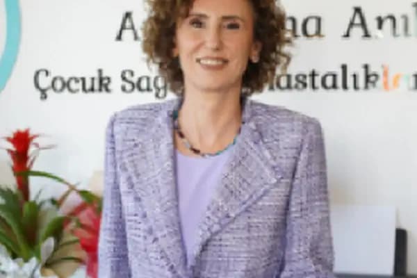 Prof. Dr. Ayşe Berna Anıl Çocuk Doktoru - Çocuk Sağlığı ve Hastalıkları Uzmanı - Pediatrist - Çocuk Doktoru - İzmir Balçova