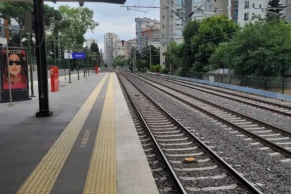 Erenköy - Tren İstasyonu - İstanbul Kadıköy