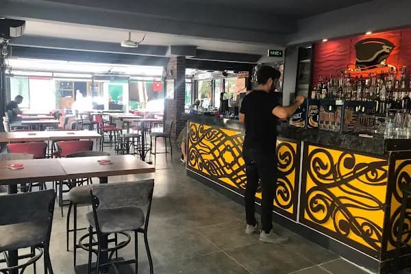 Park Biraver - Bar - İzmir Narlıdere