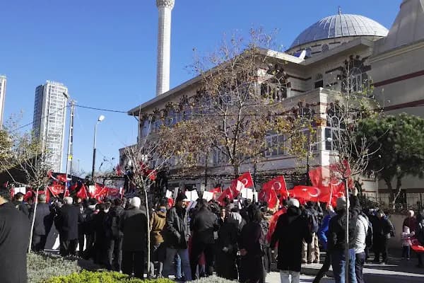 Küçükbakkalköy İmam-ı Azam Cami - Dini Kurum - İstanbul Ataşehir