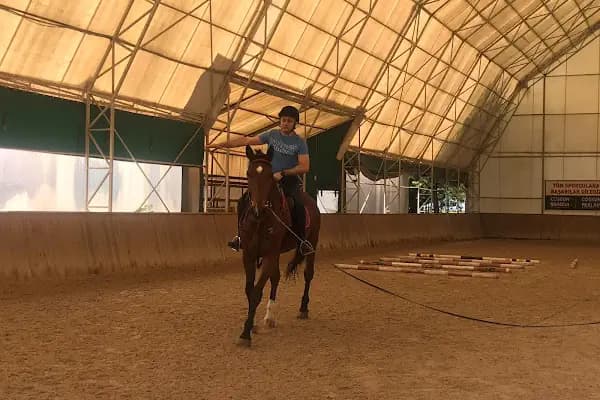 Atlı Spor Kulübü - Spor Tesisi - Kocaeli Başiskele