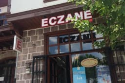 Üner Eczanesi