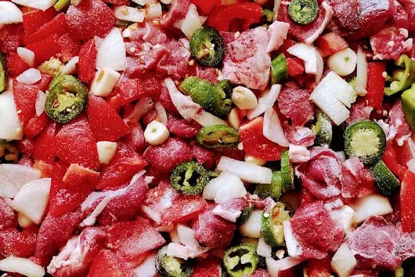 ÇAMLIDERE DELİ KASAP VE IZGARA - Şarküteri Kasap - Ankara Gölbaşı
