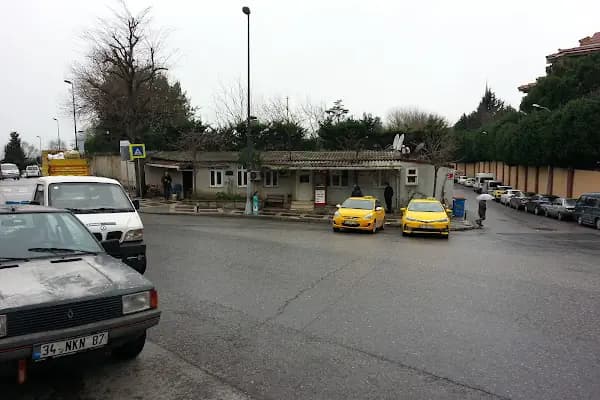 ALTUNİZADE MERKEZ TAKSİ (CAPİTOL TAKSİ ) - Taksi Durağı - İstanbul Üsküdar