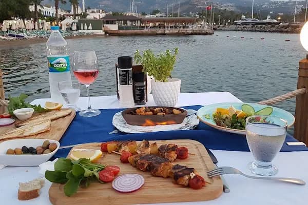 Rokka Beach &amp; Restaurant - Restoran - Muğla Bodrum