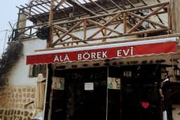 Âlâ Cafe
