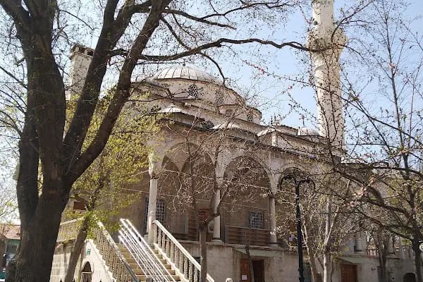 Pisili Baba (Pir Esad Sultan)Türbesi - Mezarlık - Konya Karatay