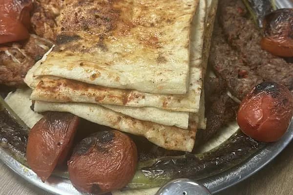 Ciğerci Cüneyt Usta Çınar - Restoran - Diyarbakır Çınar