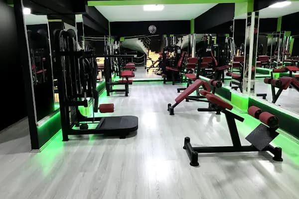 Aydın Free Fit Spor ve Sağlıklı Yaşam Merkezi - Spor salonu - Aydın Efeler