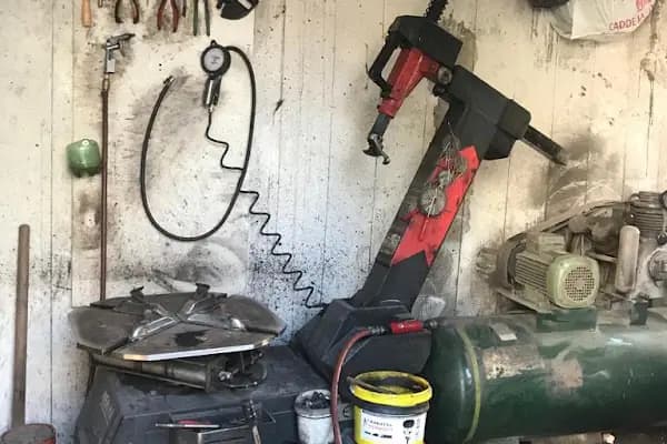 Duman Oto Lastik - Oto Lastik Dükkanı - İstanbul Fatih