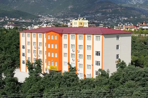 Eczacı Güzin Velittin Bekrioğlu Mesleki Ve Teknik Anadolu Lisesi - Okul - Antalya Alanya