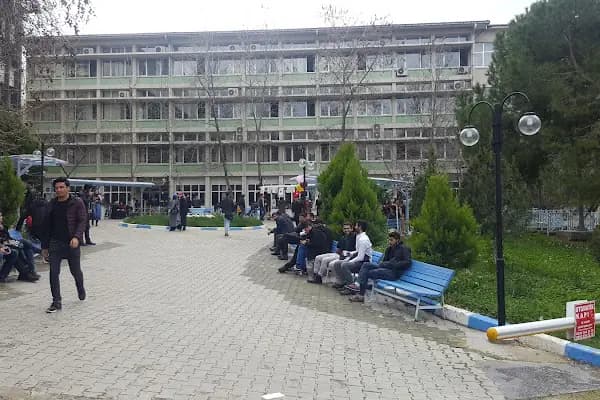 Dokuz Eylül Üniversitesi İlahiyat Fakültesi - Üniversite - İzmir Buca