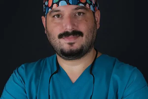 Diş Hekimi Bahadır BARAN - Diş Hekimi - Mersin Yenişehir