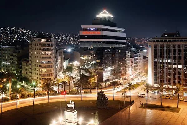 Mövenpick Hotel Izmir - Otel - İzmir Bergama