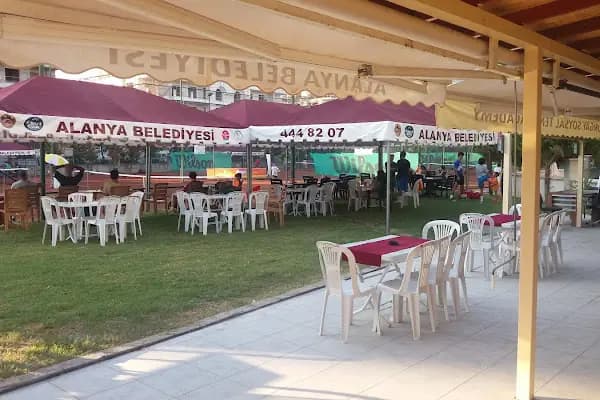 "Tennis Alanya" 4 Tennisplätze (Asche), Restaurant und Super Pool im Diva Alanya - Restoran - Antalya Alanya