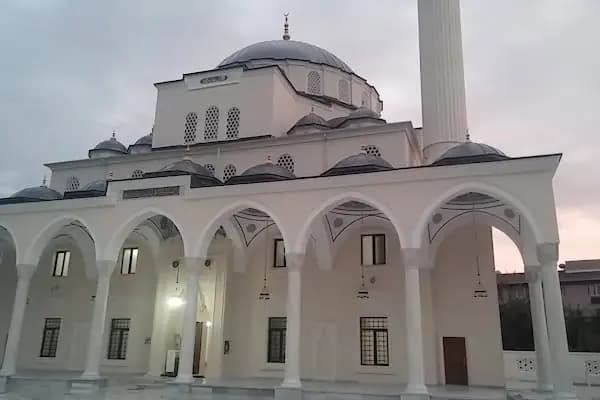 Kayıkcıoglu Hacı Salih Camii - Cami - İstanbul Bağcılar