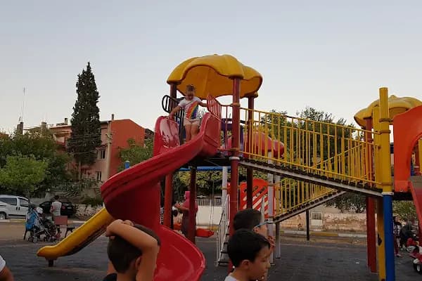 Çocuk Parkı - Park - İzmir Buca