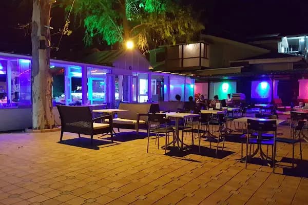 Sosyete Bar/Beach Club - Bar - Balıkesir Edremit