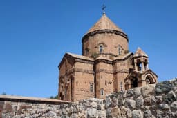 Akdamar Adası Kilisesi