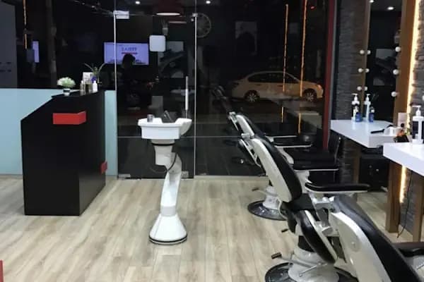 Güzellik Salonu Kuaför Selahattin - Kuaför - İstanbul Avcılar