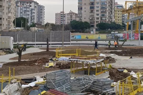 Şehitlik metro istasyonu - Ulaşım Hizmeti - İzmir Narlıdere