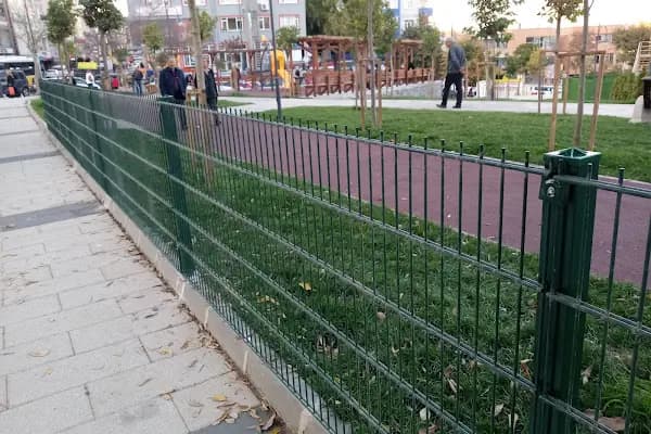 Akşemsettin Kapalı Yüzme Havuzu - Spor kompleksi - İstanbul Ümraniye