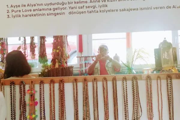 İyilik kolyeleri atolyesi - Giyim mağazası - Muğla Köyceğiz