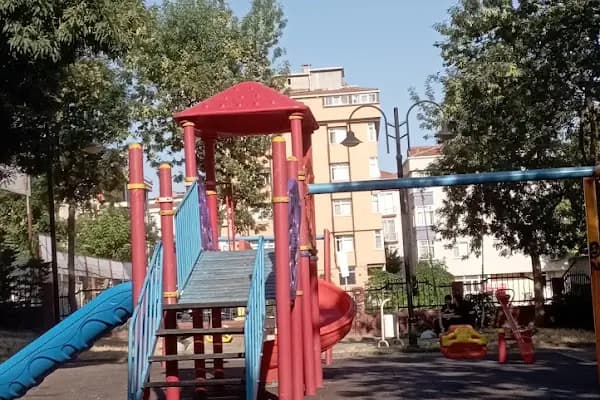 Şht. Piyade Er Yaşar Ataş Parkı - Park - İstanbul Bayrampaşa
